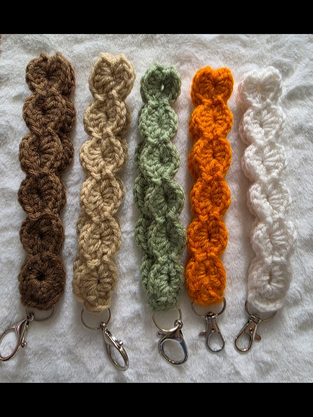 ​Handmade Crochet Wristlet Keychain • Boho Key Fob • 5 Colors